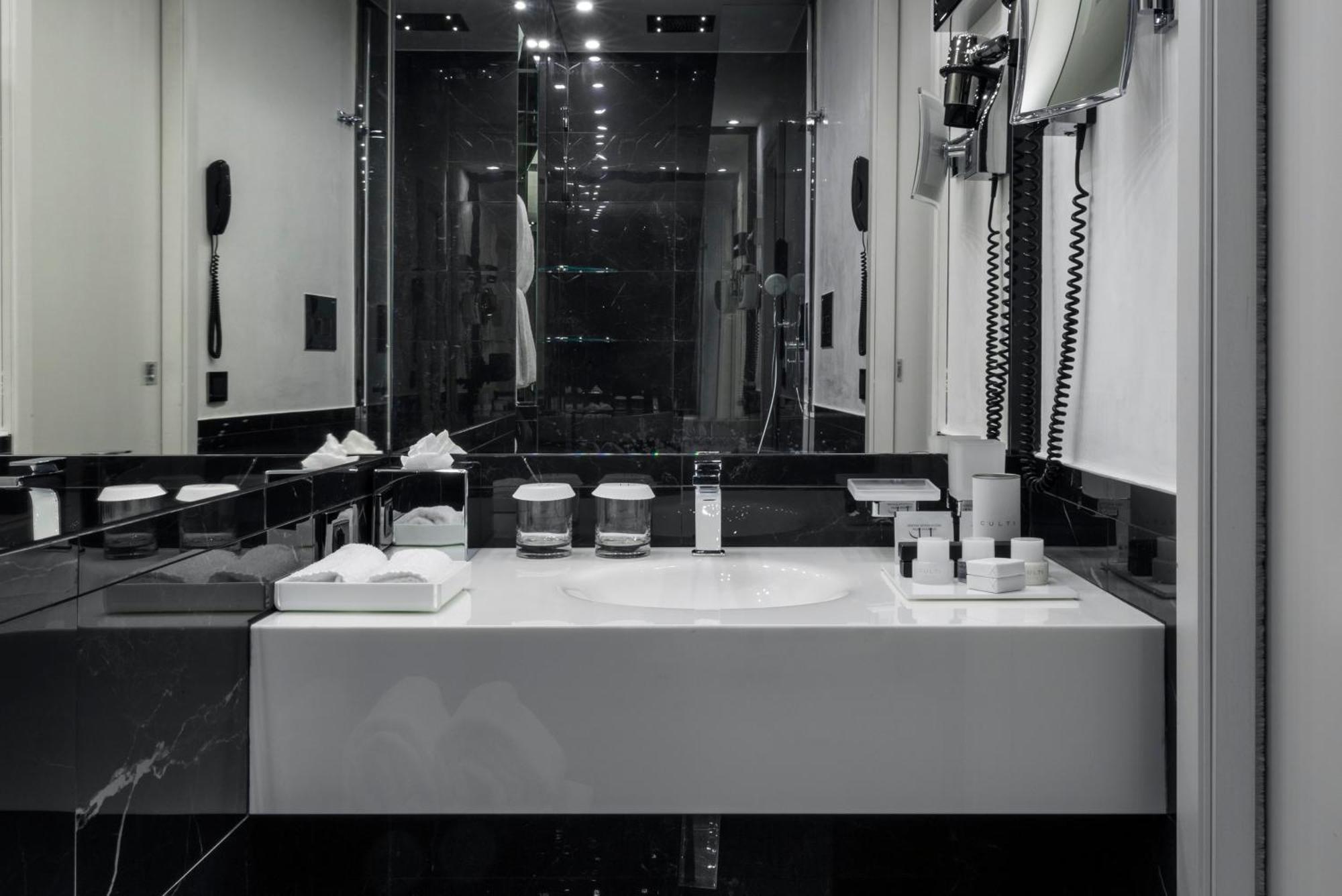 Deluxe Suite Spa Access Arno View